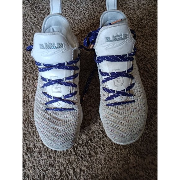 Nike Lebron XVI Size 6 Y GS Grape Buzz LightYear White Volt AQ2465-102. - Picture 1 of 6
